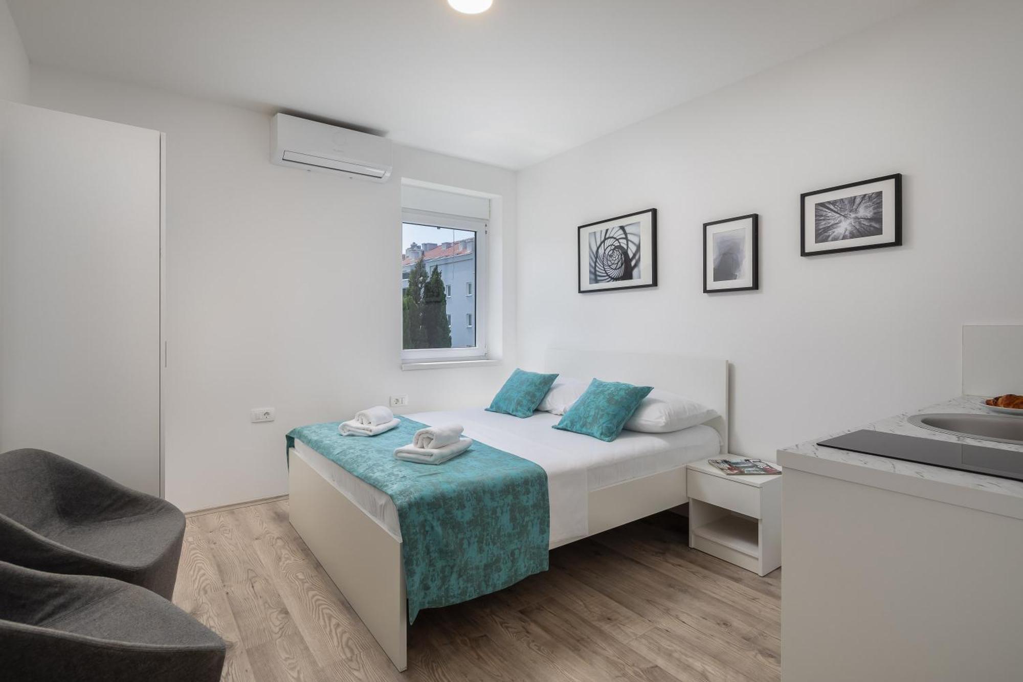 Beachfront Apartments Providenca With Free Parking Makarska Exterior foto