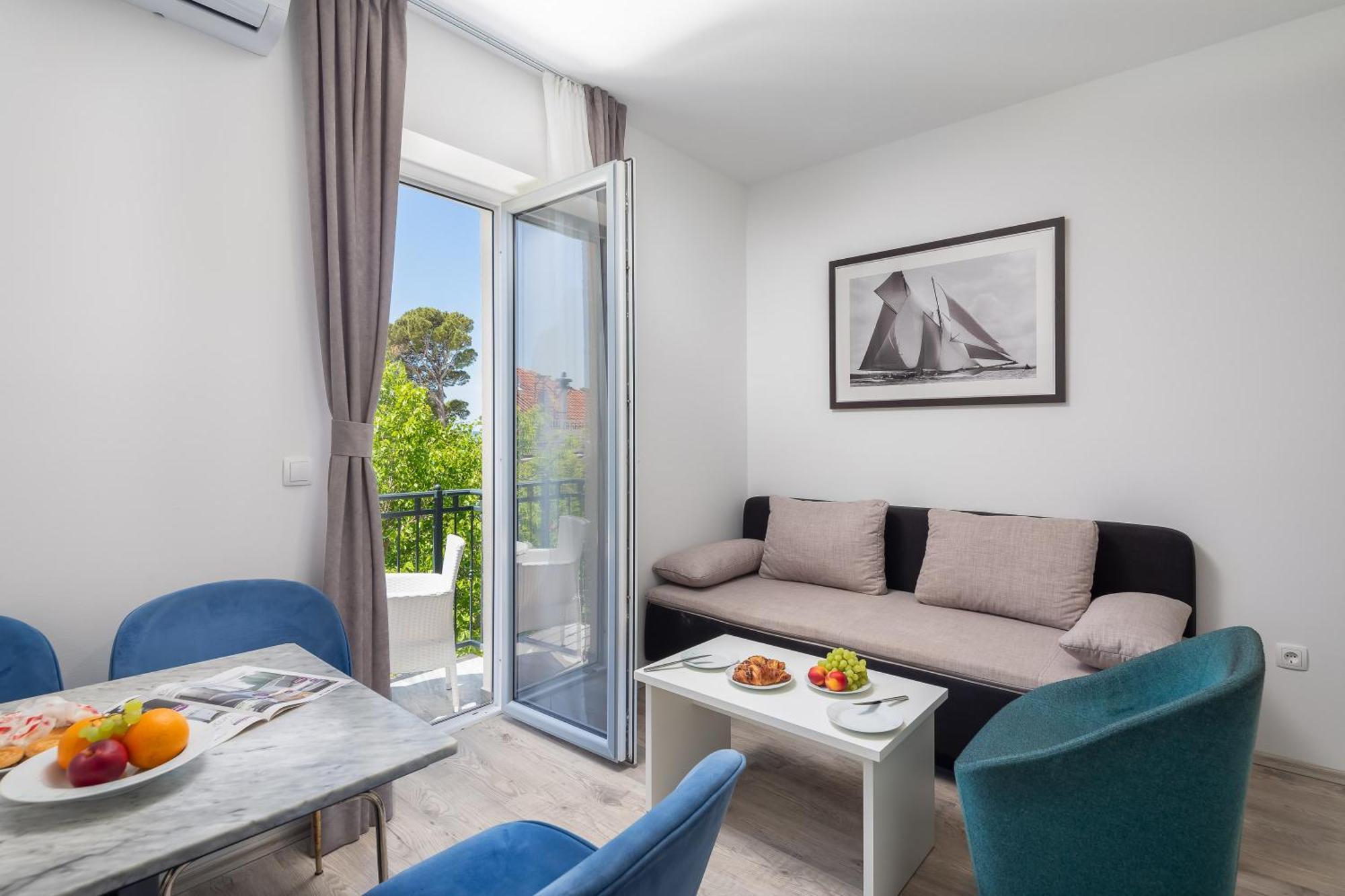 Beachfront Apartments Providenca With Free Parking Makarska Exterior foto
