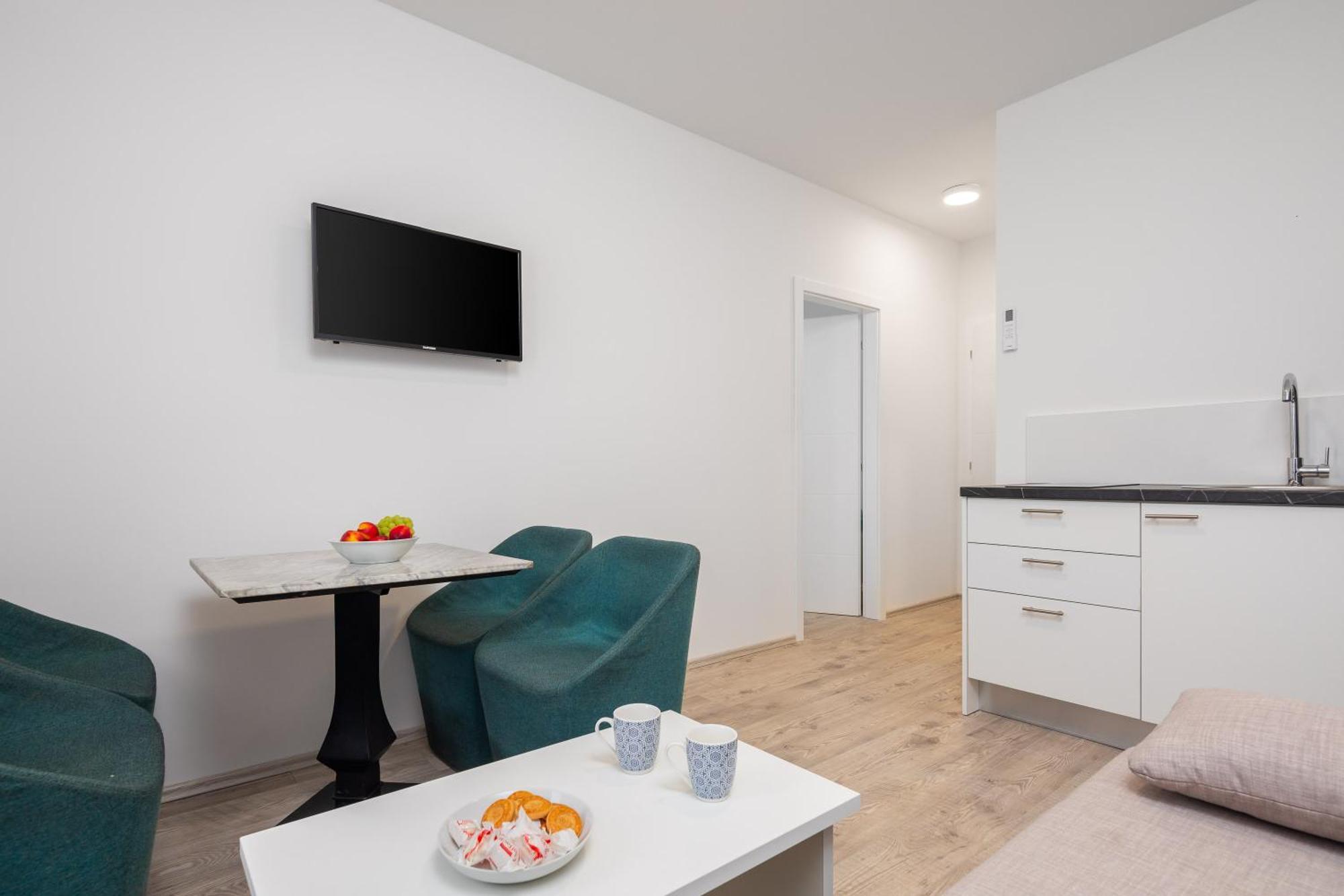 Beachfront Apartments Providenca With Free Parking Makarska Exterior foto