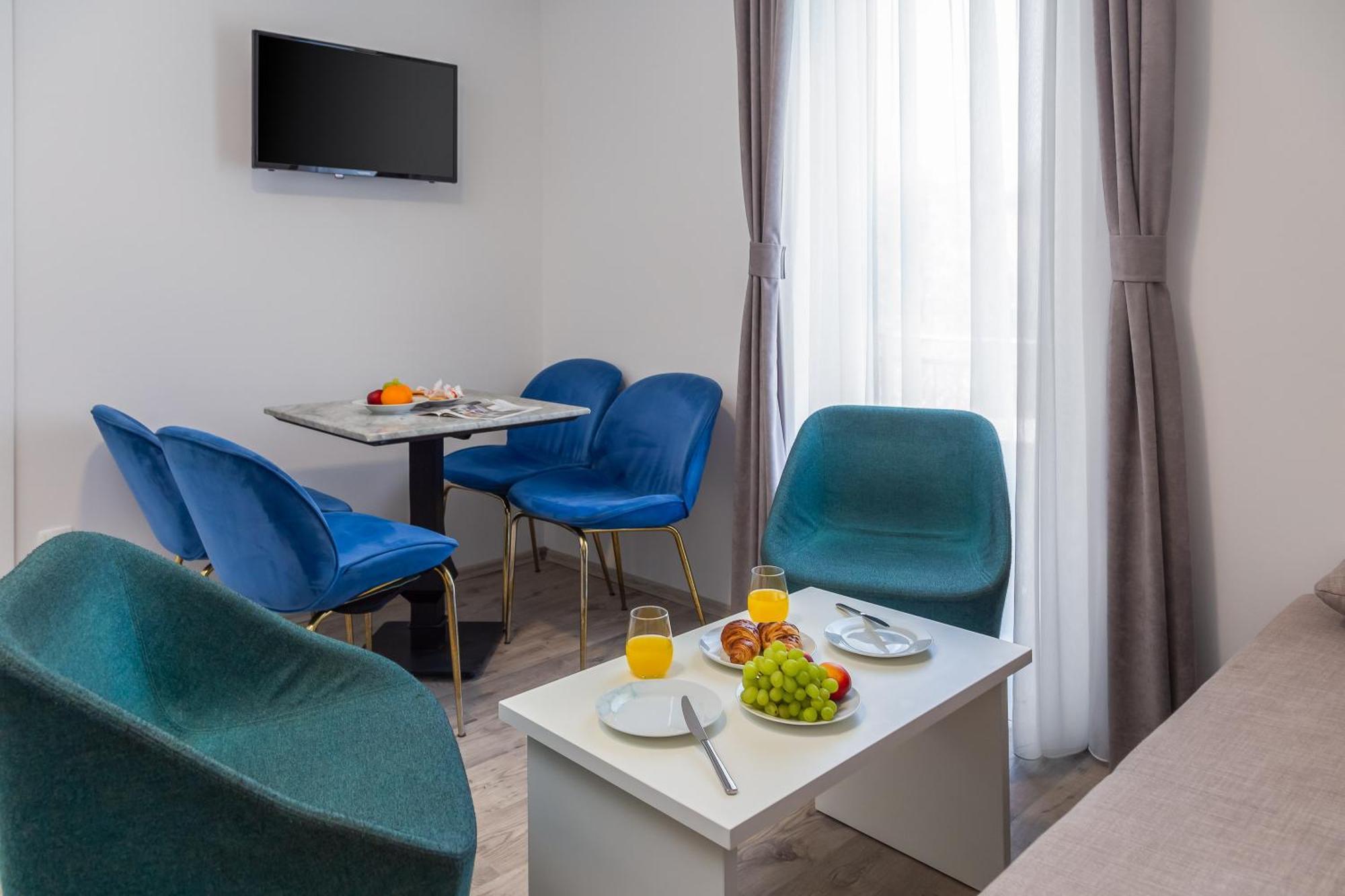 Beachfront Apartments Providenca With Free Parking Makarska Exterior foto