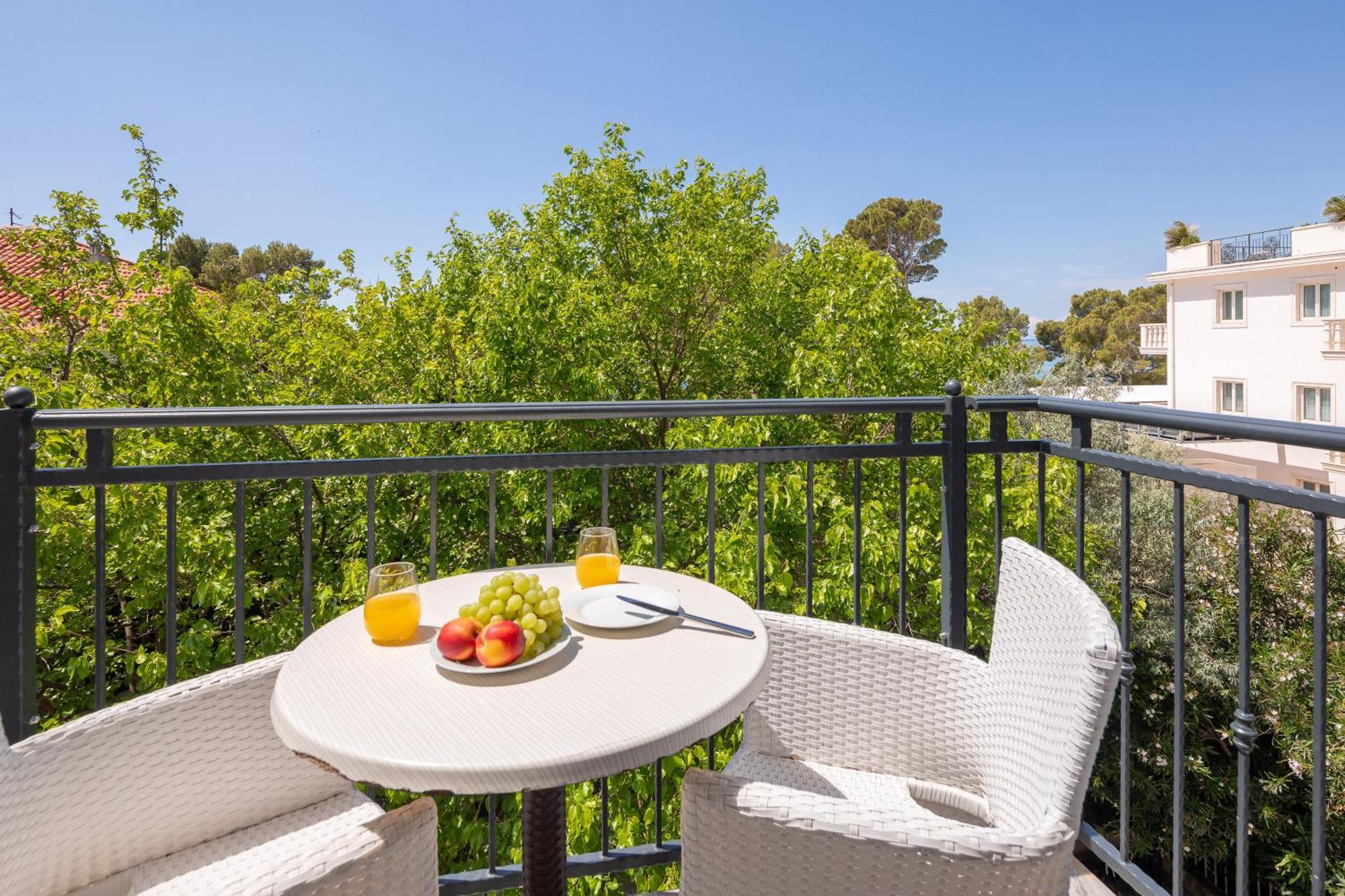 Beachfront Apartments Providenca With Free Parking Makarska Habitación foto