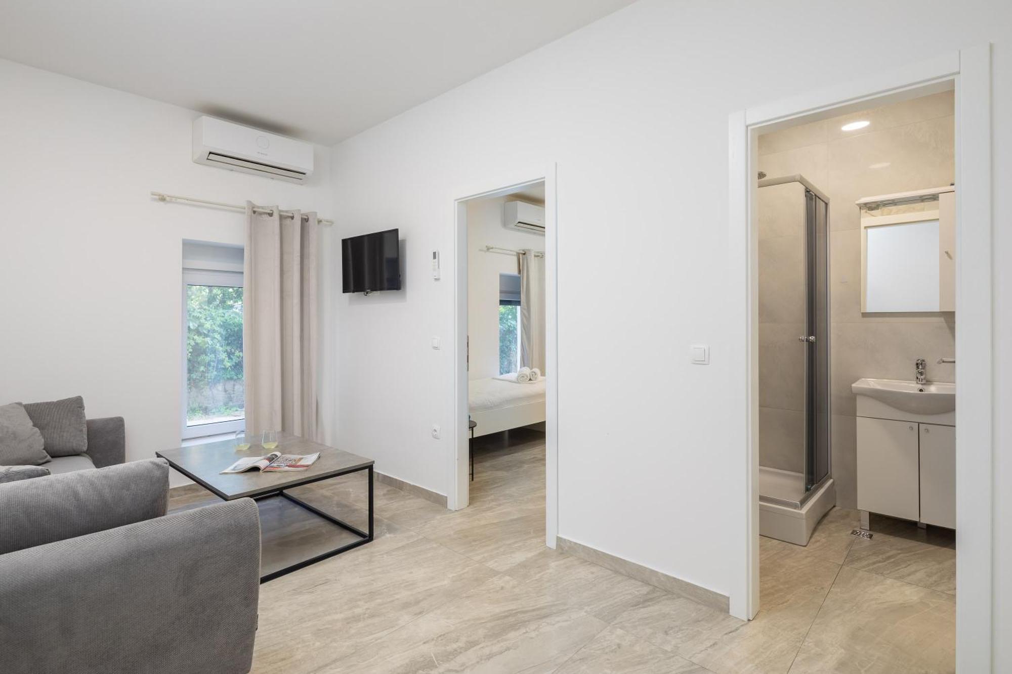 Beachfront Apartments Providenca With Free Parking Makarska Habitación foto
