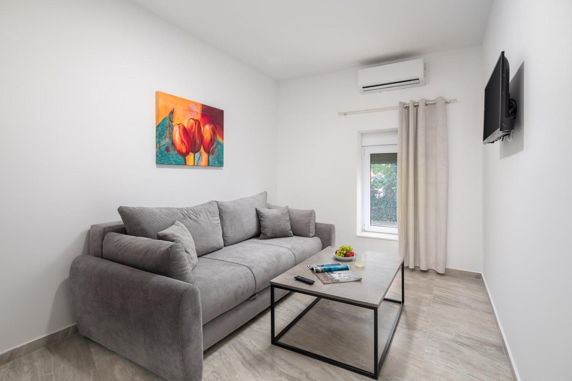 Beachfront Apartments Providenca With Free Parking Makarska Habitación foto