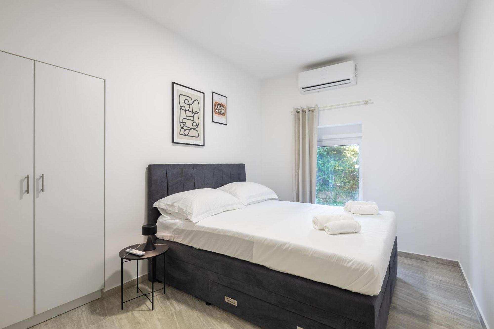 Beachfront Apartments Providenca With Free Parking Makarska Habitación foto
