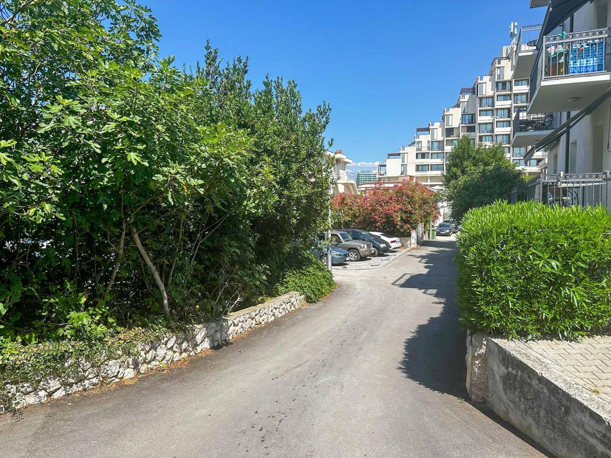 Beachfront Apartments Providenca With Free Parking Makarska Exterior foto